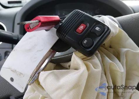 2005 Ford F-150 Lariat/Xl/Xlt z USA, uszkodzony, nr VIN 1FTPX12585NB13035